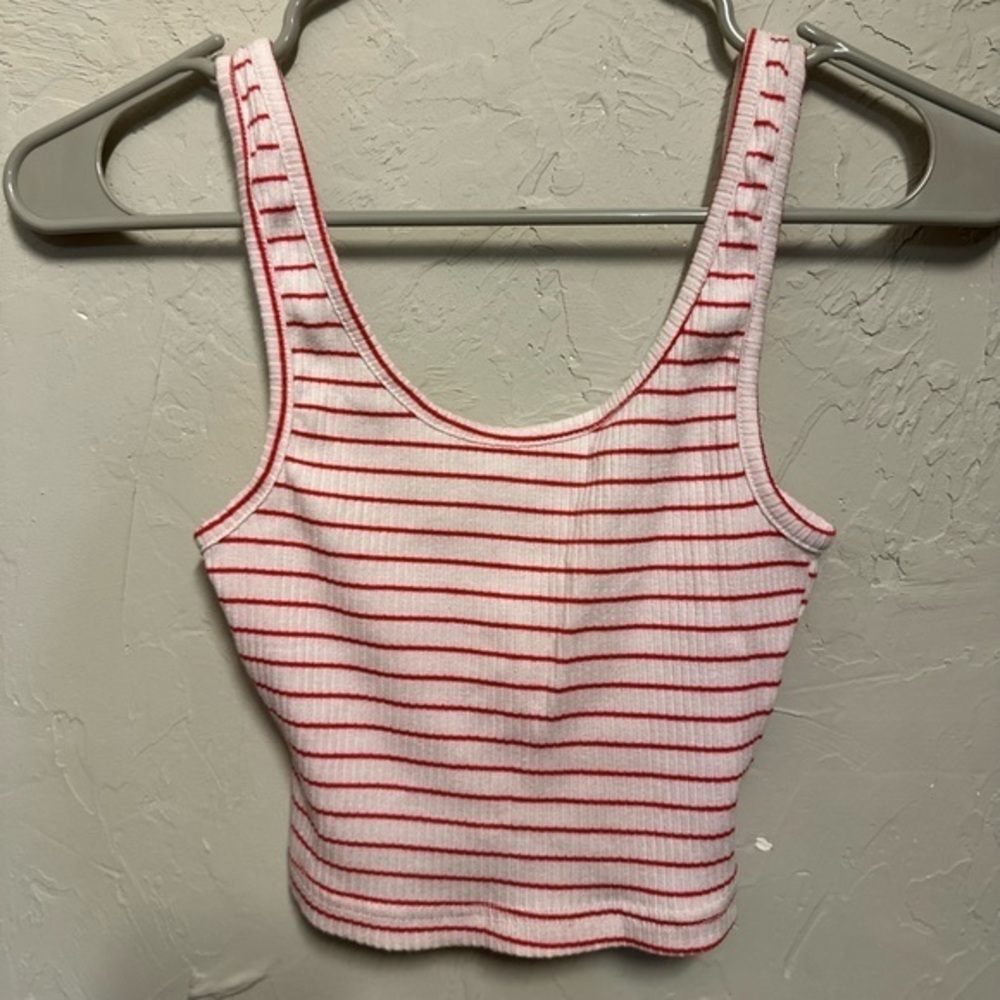 Colsie Striped Cropped Tank Top - medium